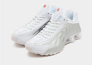 Nike Shox R4