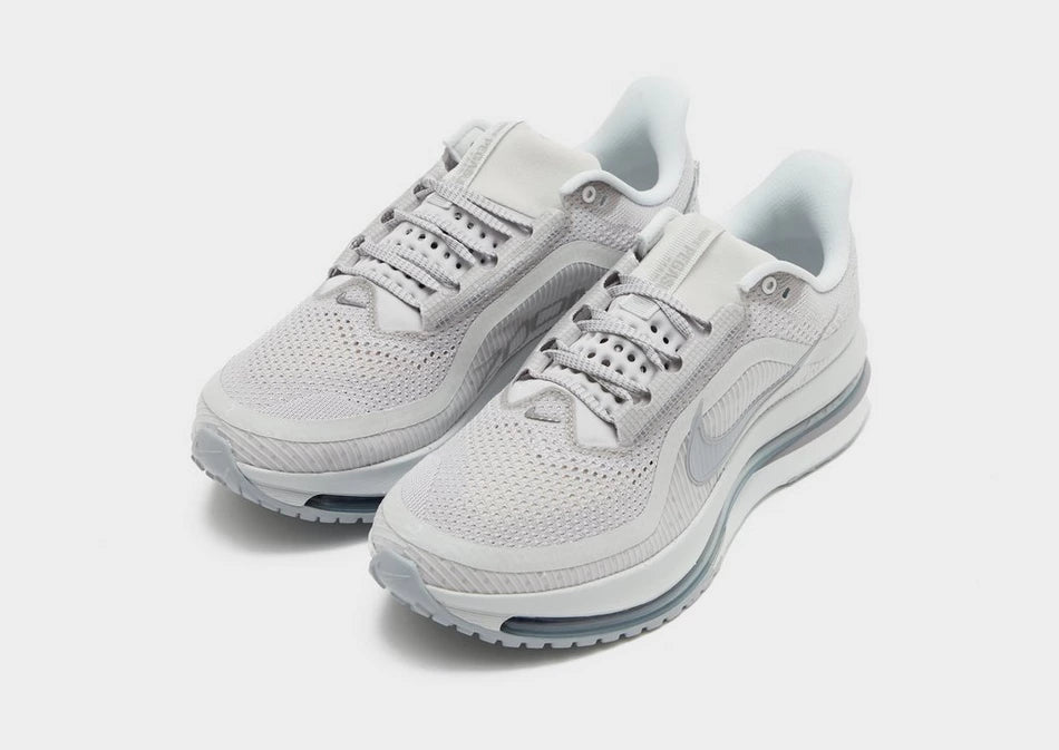 Nike Pegasus Premium