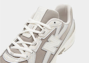 New Balance 740