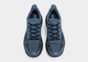 HOKA Challenger 8