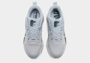 Nike Vomero 18