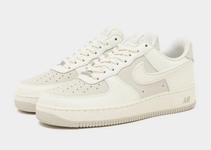 Nike Air Force 1 '07